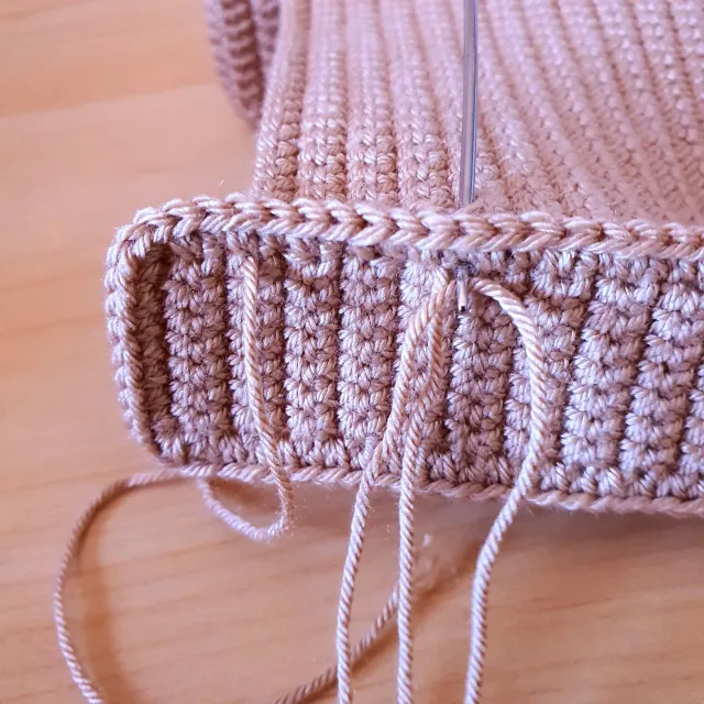 Crochet Bookshelf Pattern : The Perfect Gift for Book Lovers | Atelier  Delilah