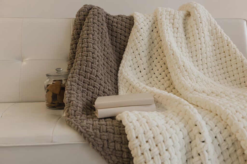 Chunky Knit Blanket for Couch – Super Soft Cozy