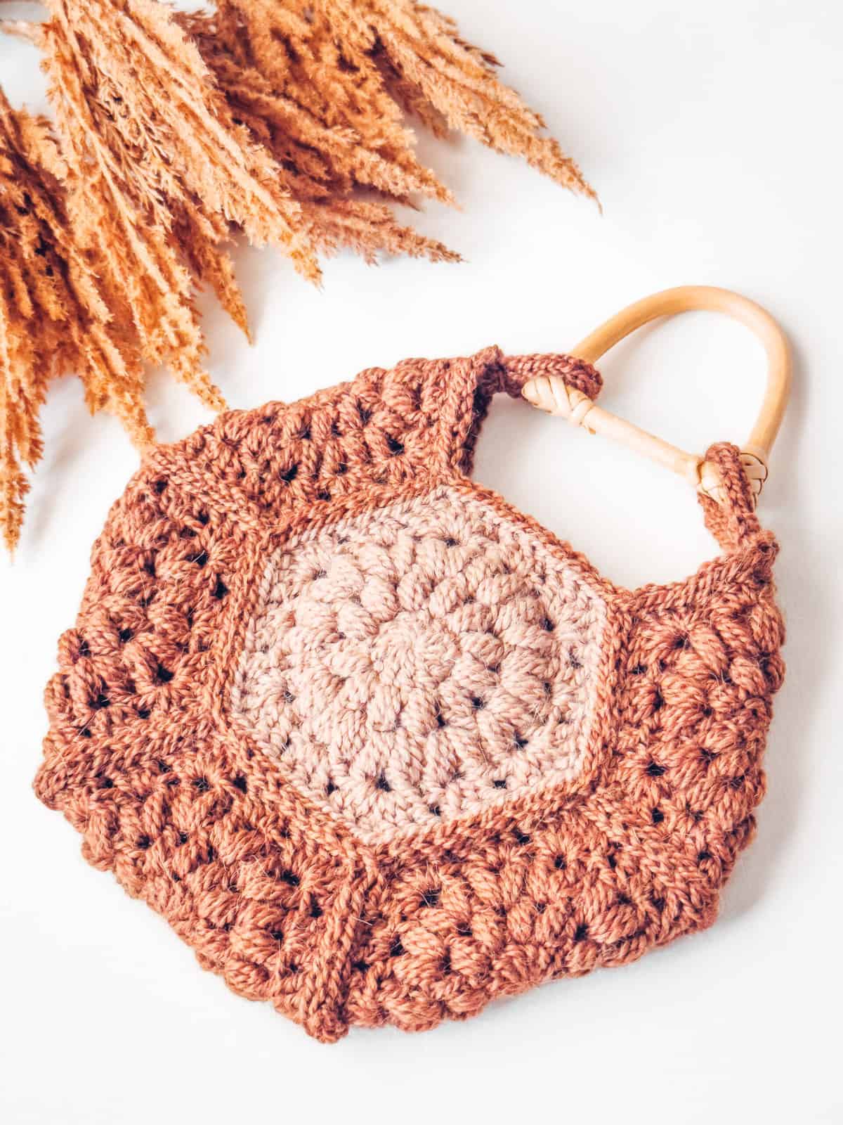 Granny Patchwork Bucket Bag: The Tote You’ll Crochet This Weekend