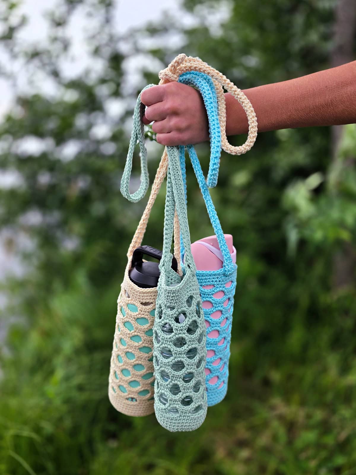 Ocean Reef Crochet Water Bottle Holder Pattern - A Crocheted Simplicity